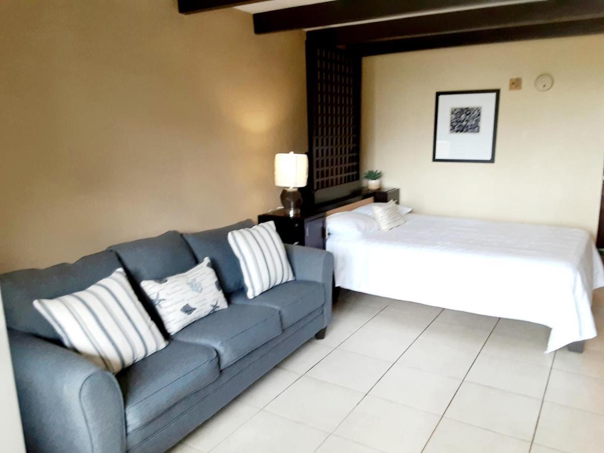 Charming One Bedroom Resort-Style Studio With Pool And Beach Access Ruskin Ngoại thất bức ảnh